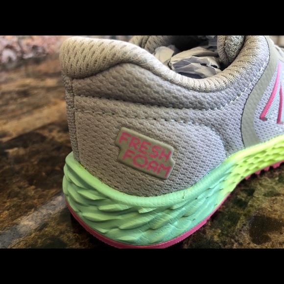 New Balance Toddler Girls Fresh Foam V2 - Picture 7 of 8